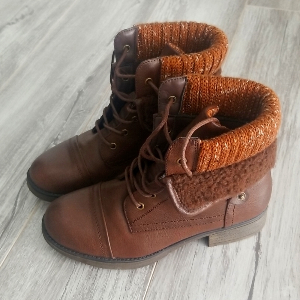 Woman boots
